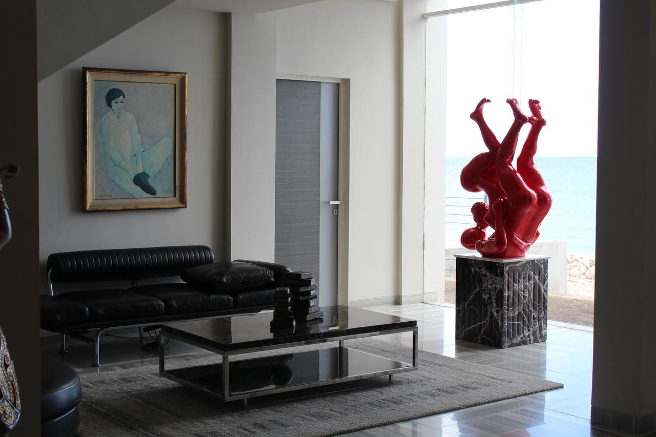 M Hotel Kupang Kupang  Luaran gambar