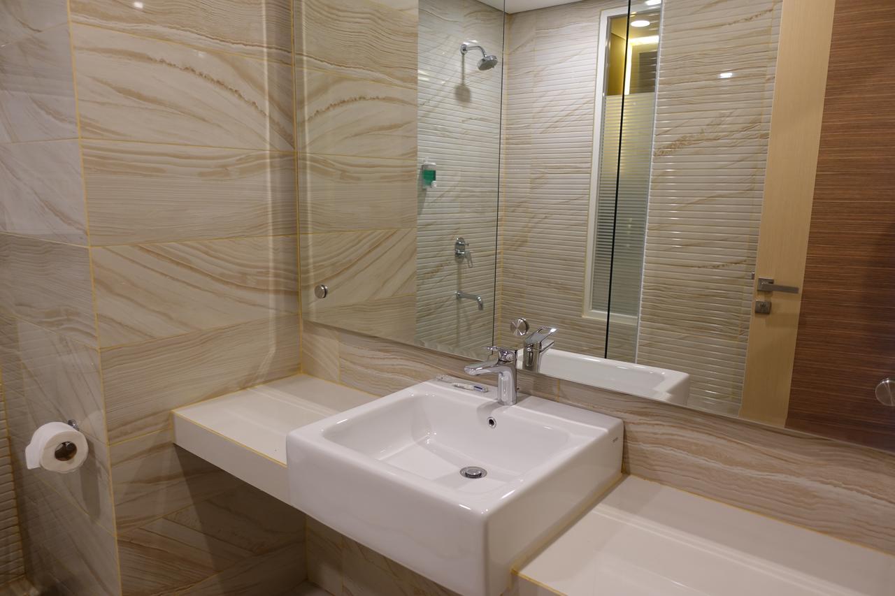 M Hotel Kupang Kupang  Luaran gambar
